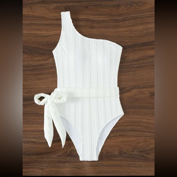 ONE SHOULDER BELTED ONE PIECE - Picture 2 of 3